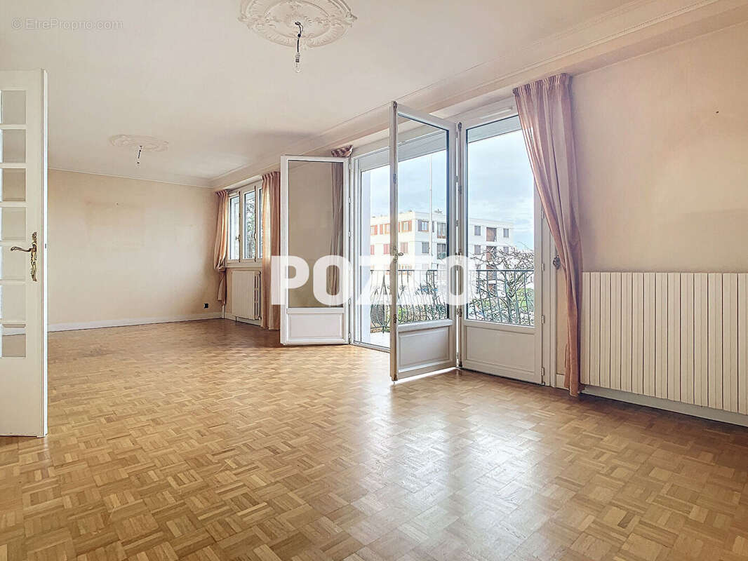 Maison à DONVILLE-LES-BAINS