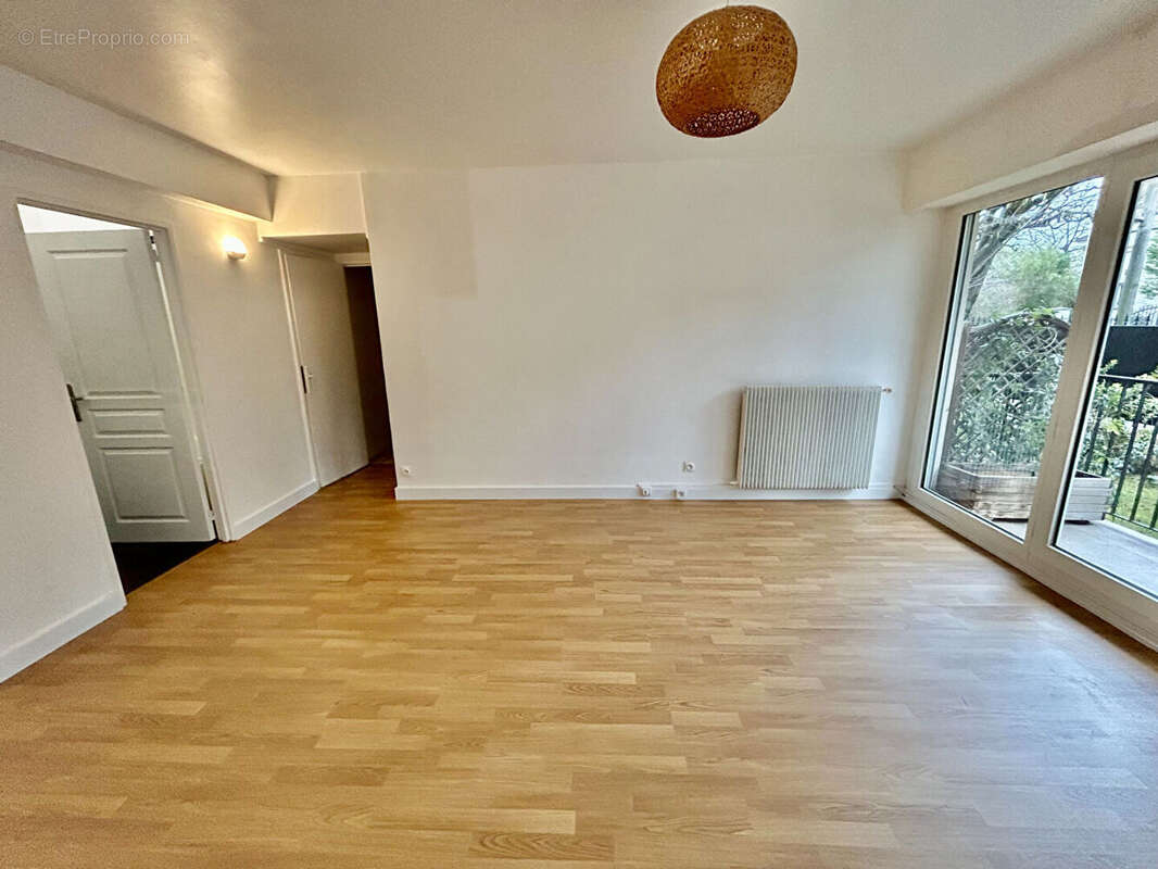 Appartement à LE PERREUX-SUR-MARNE