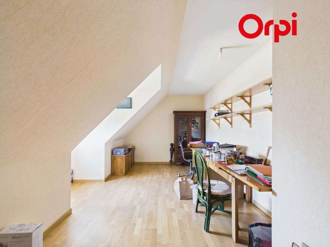 Maison 5 chambres à deux pas des commodités - photo 15