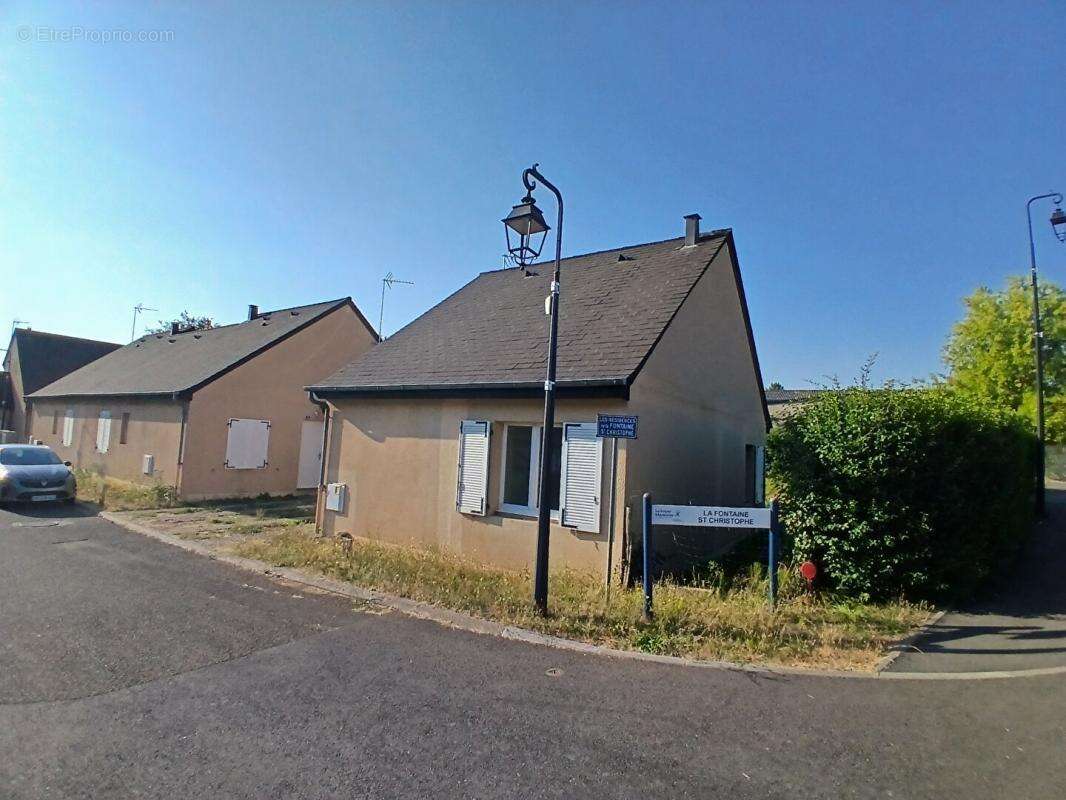 Maison T2 de plain-pied avec garage et jardin PRUILLE L'EGUILLE - photo 2