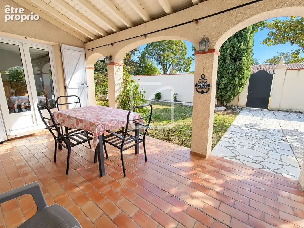 Maison de plain-pied avec 4 chambres, piscine, garage et jardin à Villeneuve-sur-Lot - photo 7