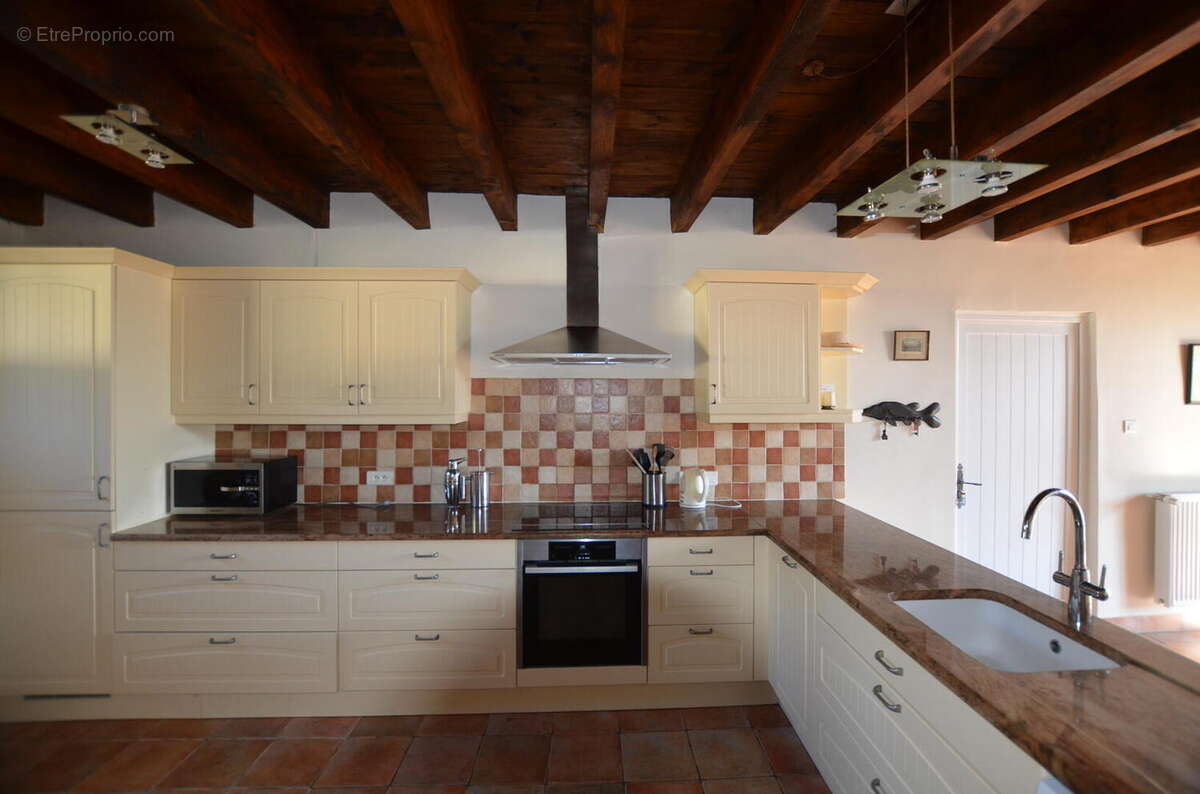 095 - Maison à VIC-FEZENSAC
