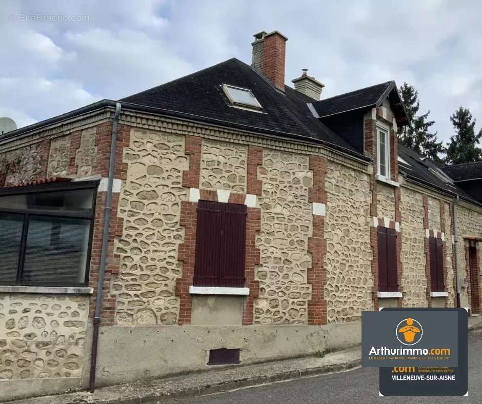 Maison à LONGUEVAL-BARBONVAL