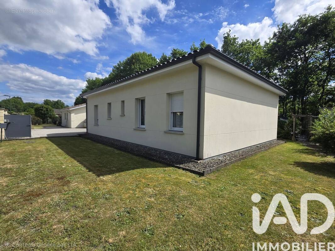 Photo 1 - Maison à SAINT-MAGNE