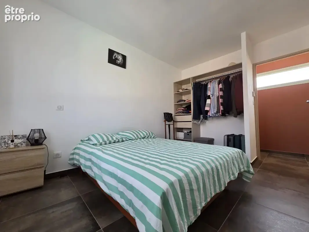 A vendre villa T4 de plain-pied 107 m2 avec piscine et garage - photo 10