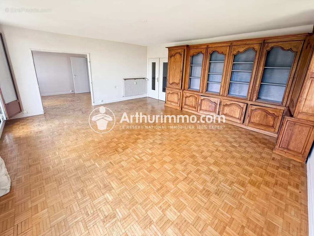 Appartement à RIS-ORANGIS