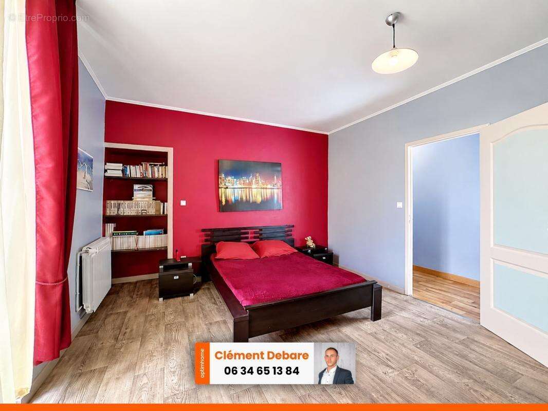 Maison avec plus de 200 m² avec 5 chambres - photo 12