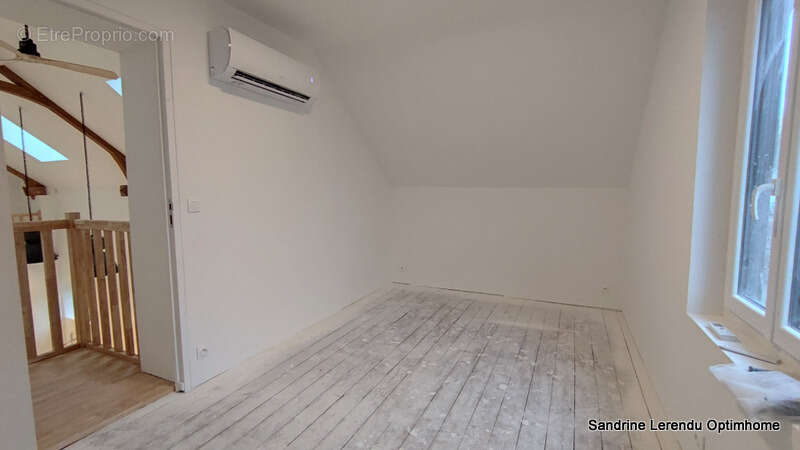 Maison à PETIT-COURONNE