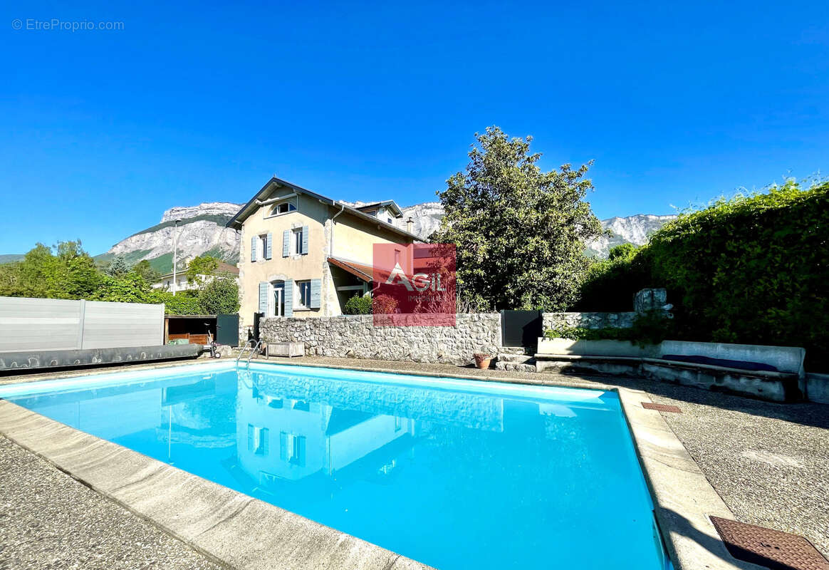 Maison à MONTBONNOT-SAINT-MARTIN