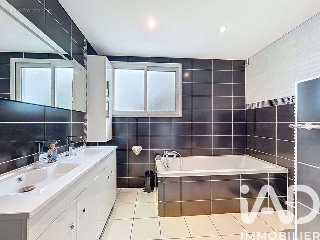 Photo 9 - Maison à OTHIS