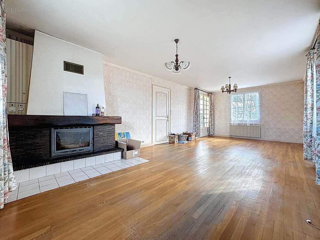 Photo 3 - Maison à LA CHAPELLE-SAINT-LAURENT