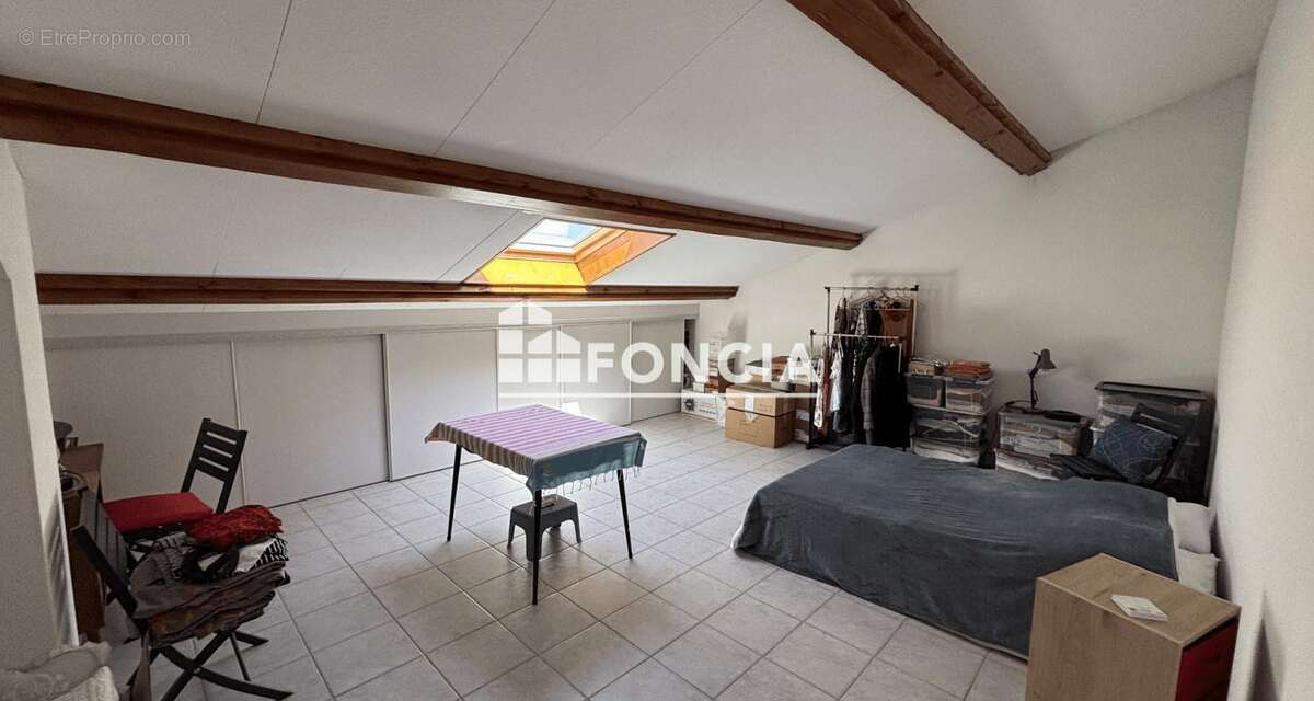 Grand appartement lumineux de 3 chambres dans une résidence sécurisée avec vue dégagée, garage, parkings et terrasse - photo 10