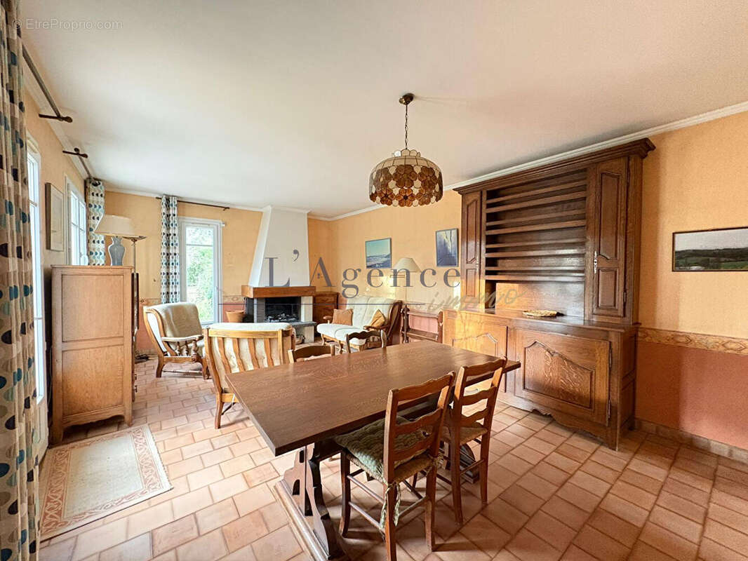 Maison à CHANTILLY