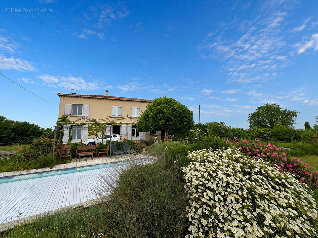 Maison à MONTPEZAT-DE-QUERCY