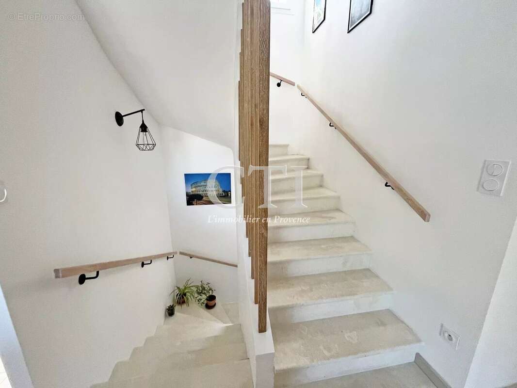 Maison à VAISON-LA-ROMAINE