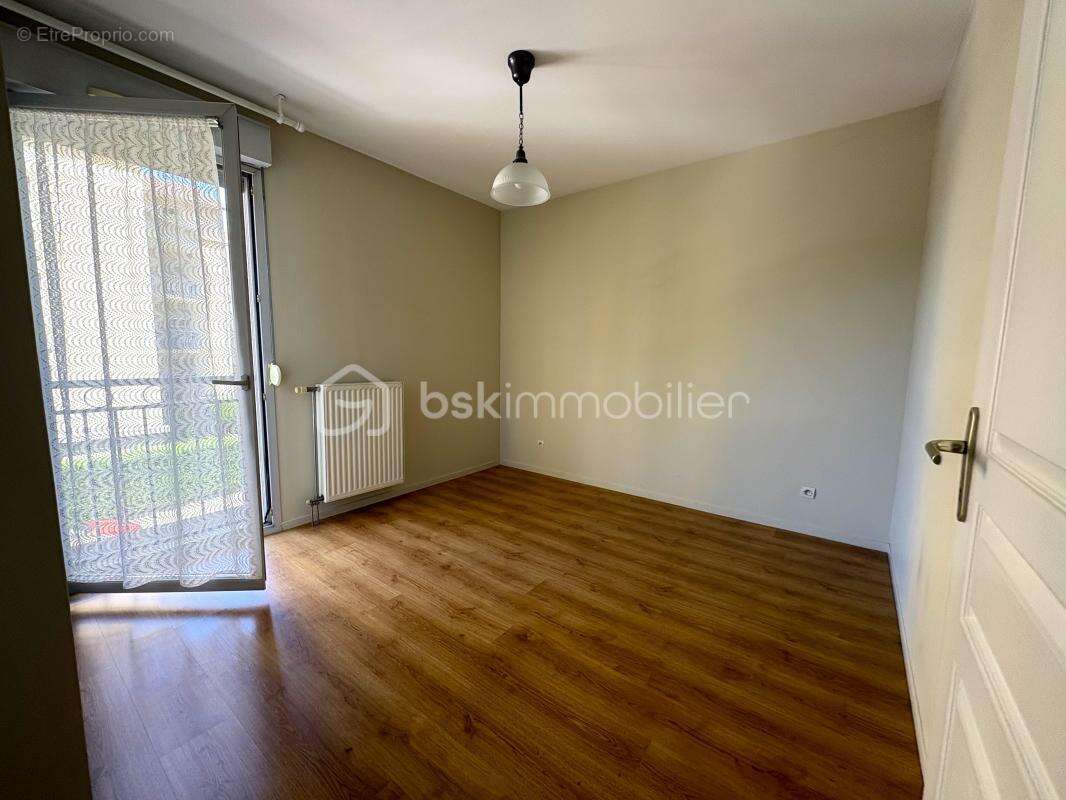 Appartement T3 dans résidence sécurisée - photo 6