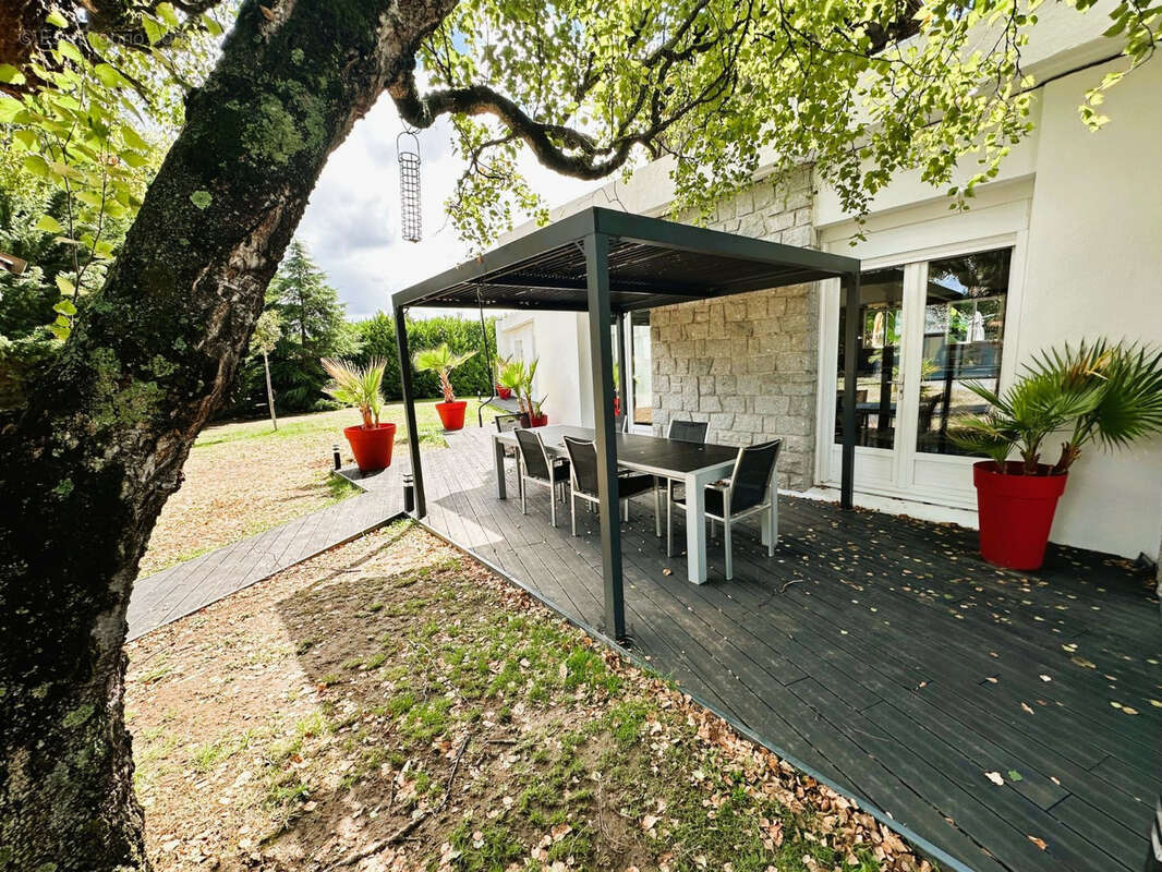 Maison à SAINT-YORRE