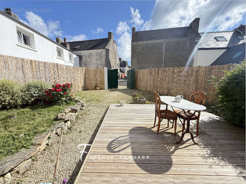 Maison à POULDREUZIC