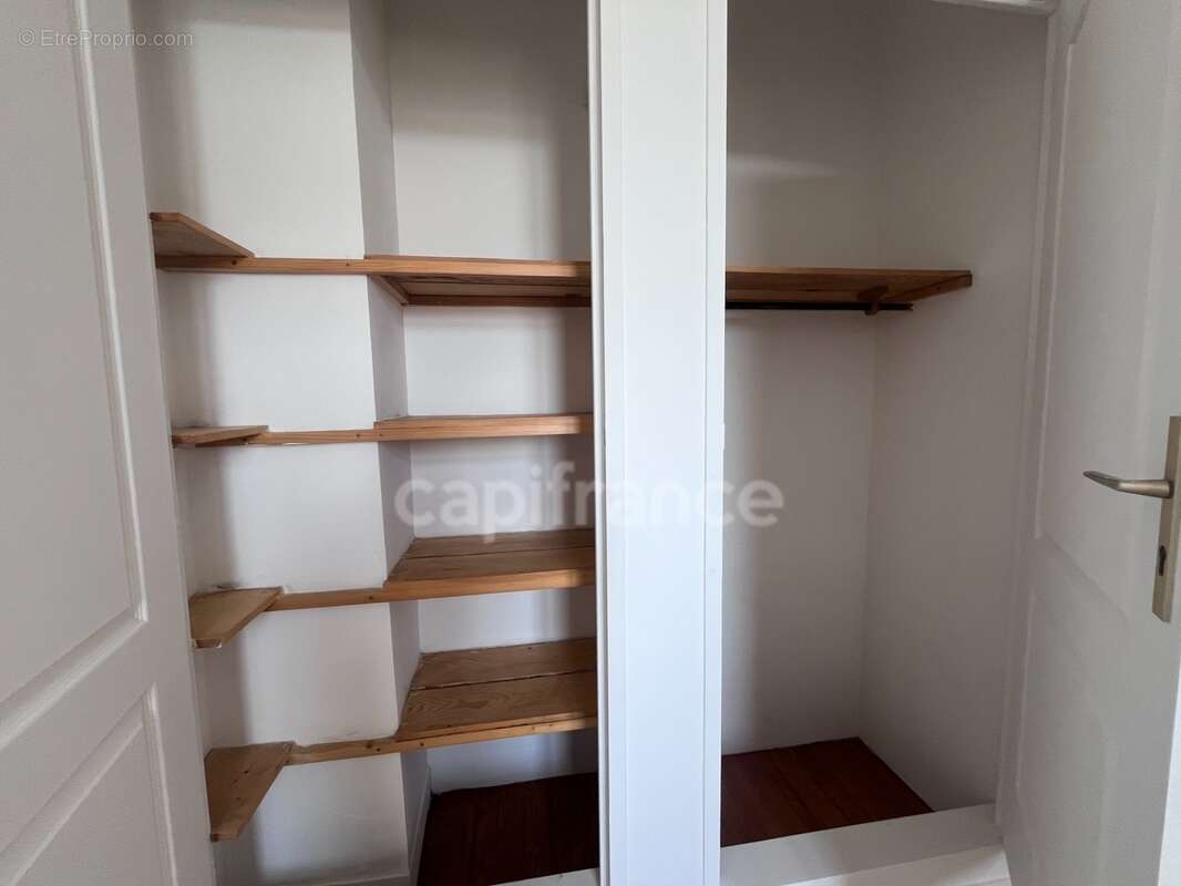 Appartement de caractère avec vue  – Place Verdun à Tarbes - photo 6