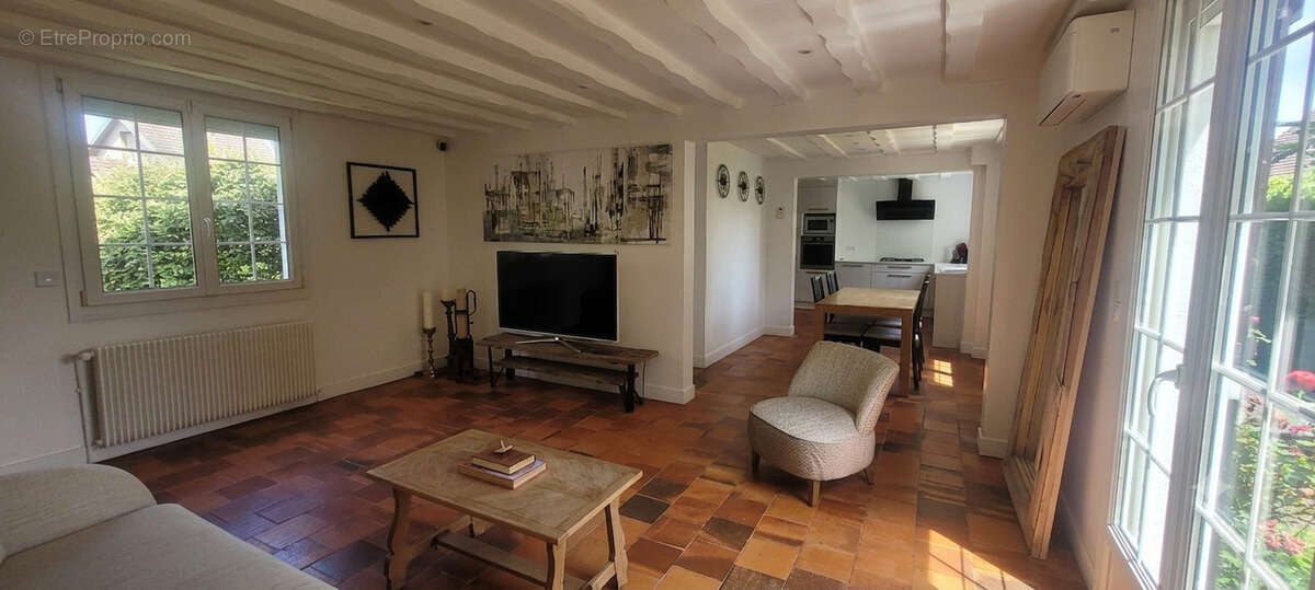 Maison spacieuse - photo 3