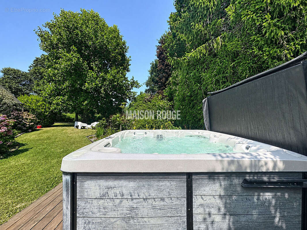 Une propriété où l'espace prend tout son sens. - photo 9