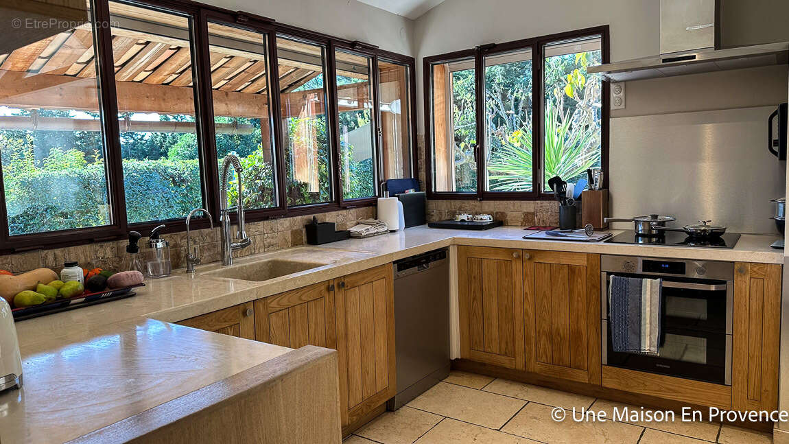 Maison à VILLENEUVE-LES-AVIGNON