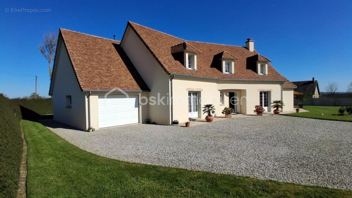 Maison à SAINT-GEORGES-D'ELLE