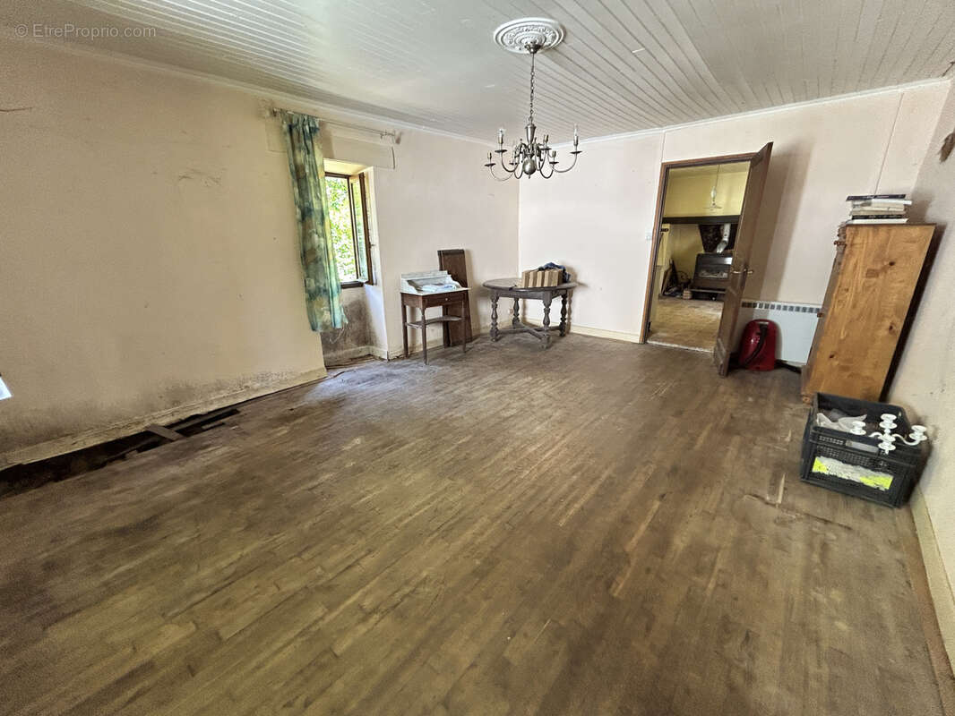 Maison à ROUFFIGNAC-SAINT-CERNIN-DE-REILHAC