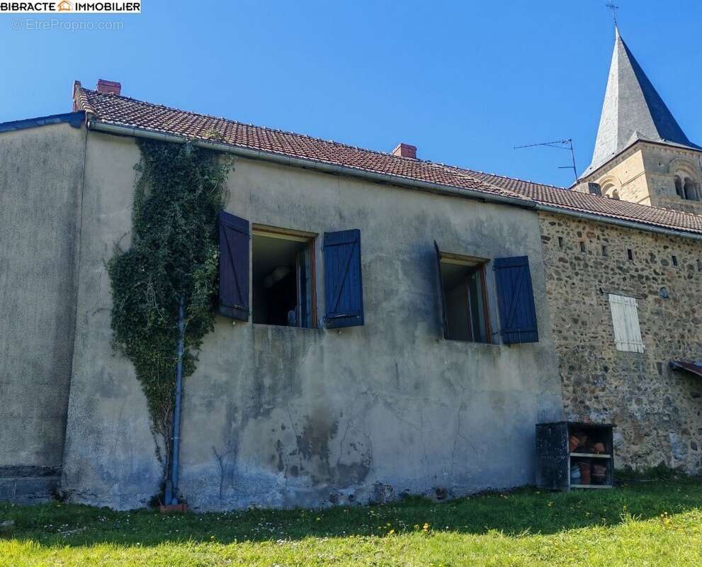 Maison à SEMELAY
