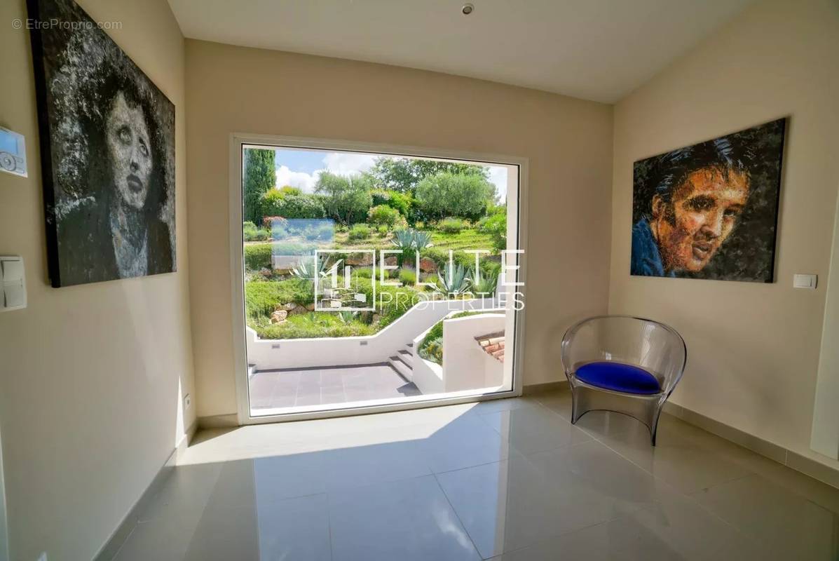 Maison à MOUANS-SARTOUX