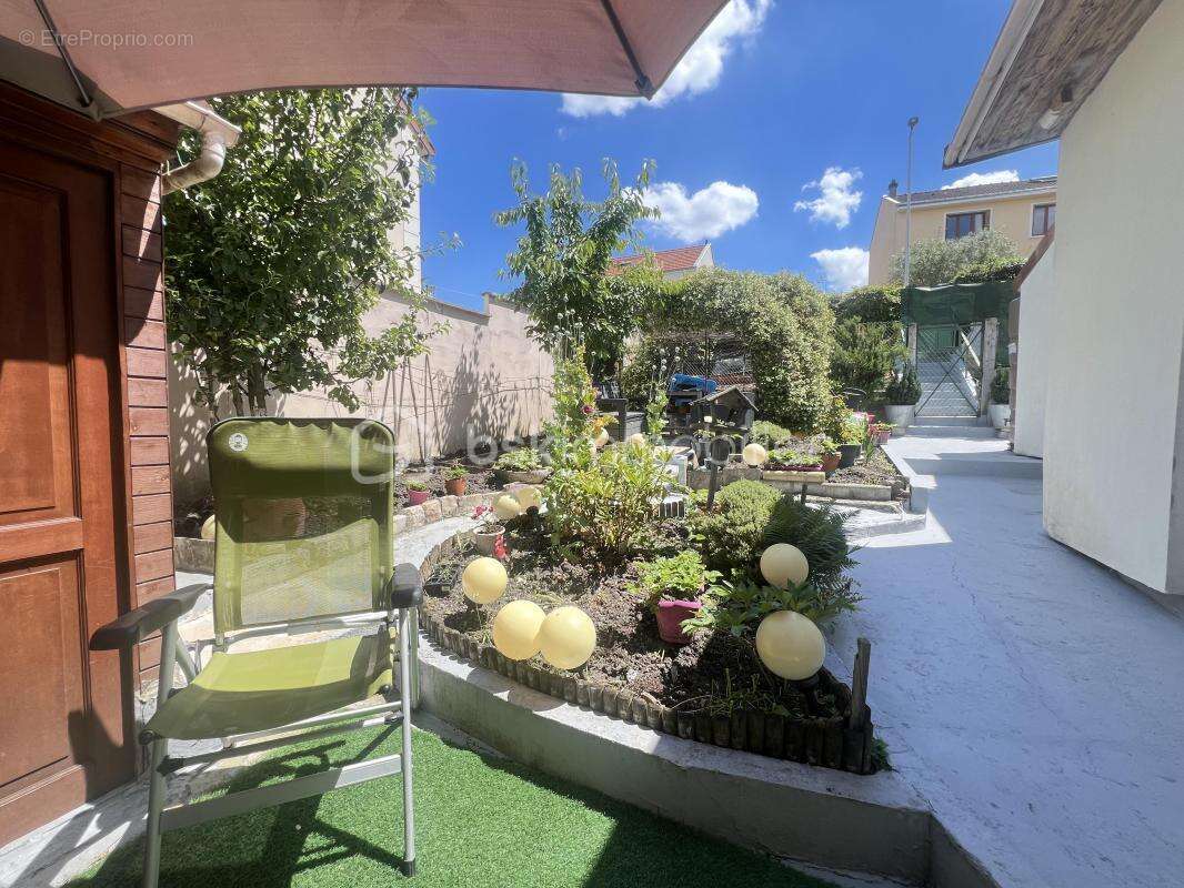 Maison plain-pied  rénovée avec jardin /avec potentiel d'extension - photo 12