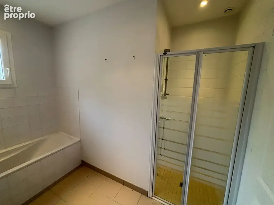 Maison de 99m² plein pied en centre ville de Montpon-Ménestérol - photo 5