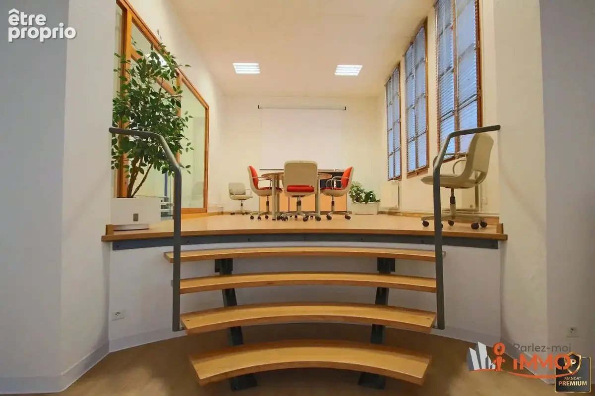 Bâtiment de 578m2 - photo 2