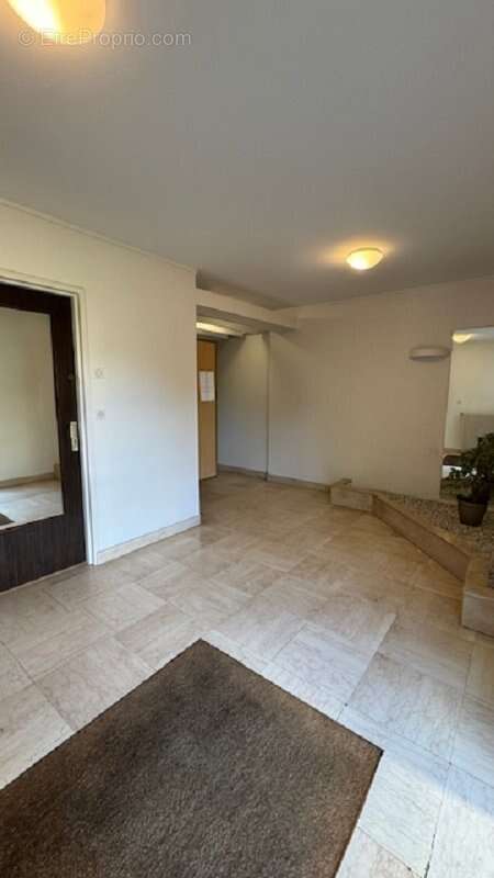 Appartement à SAINT-MAUR-DES-FOSSES