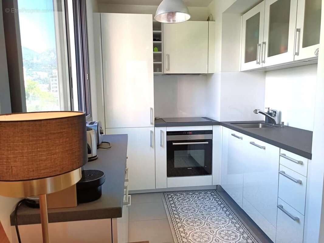 Appartement à ROQUEBRUNE-CAP-MARTIN