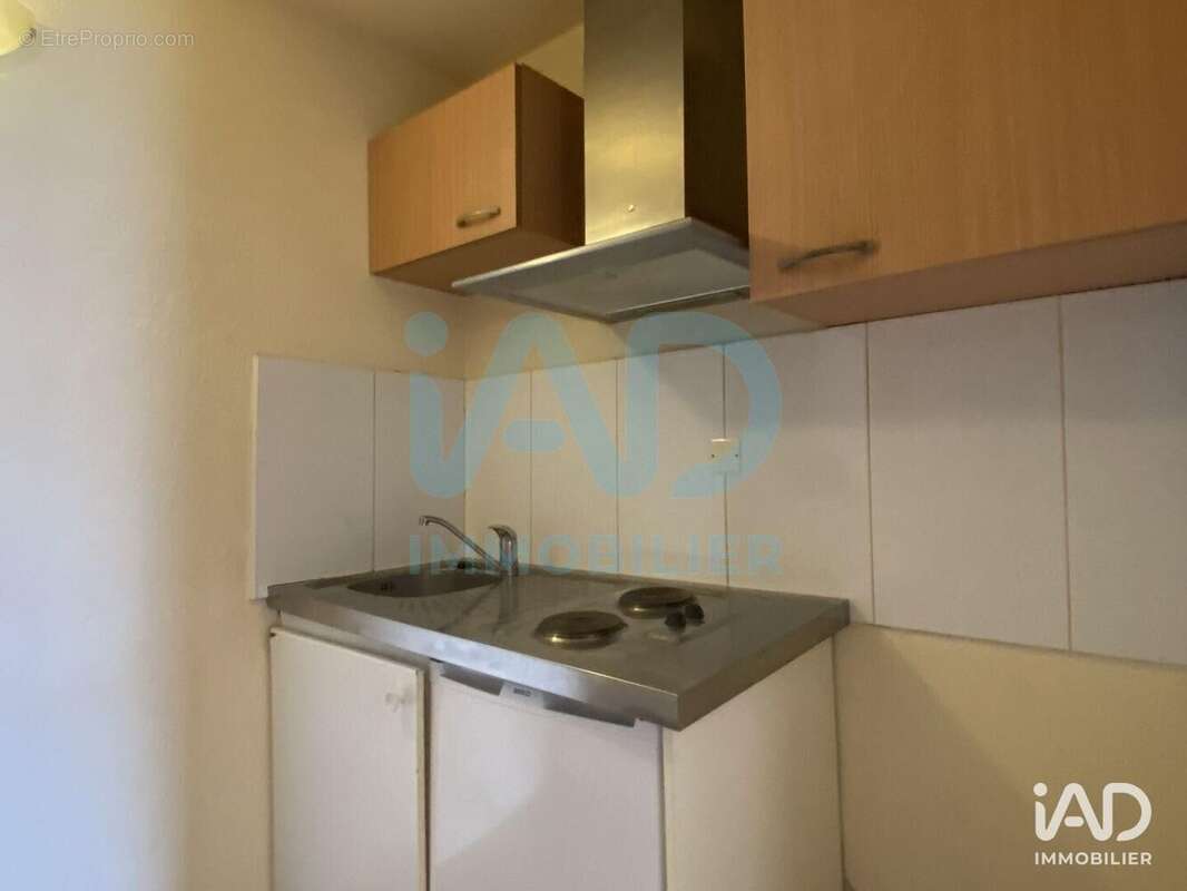 Photo 7 - Commerce à CASTELGINEST