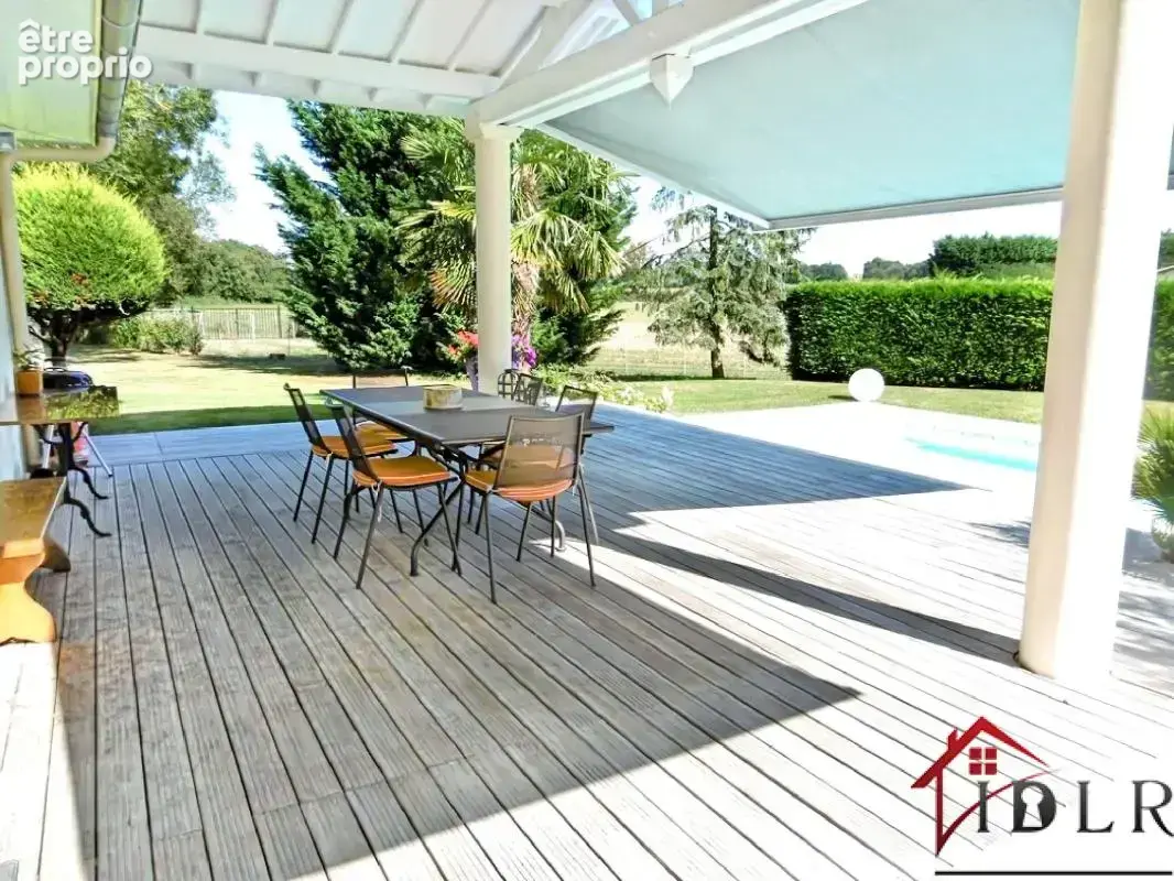 Propriété d'exception au coeur des Dombes - photo 2