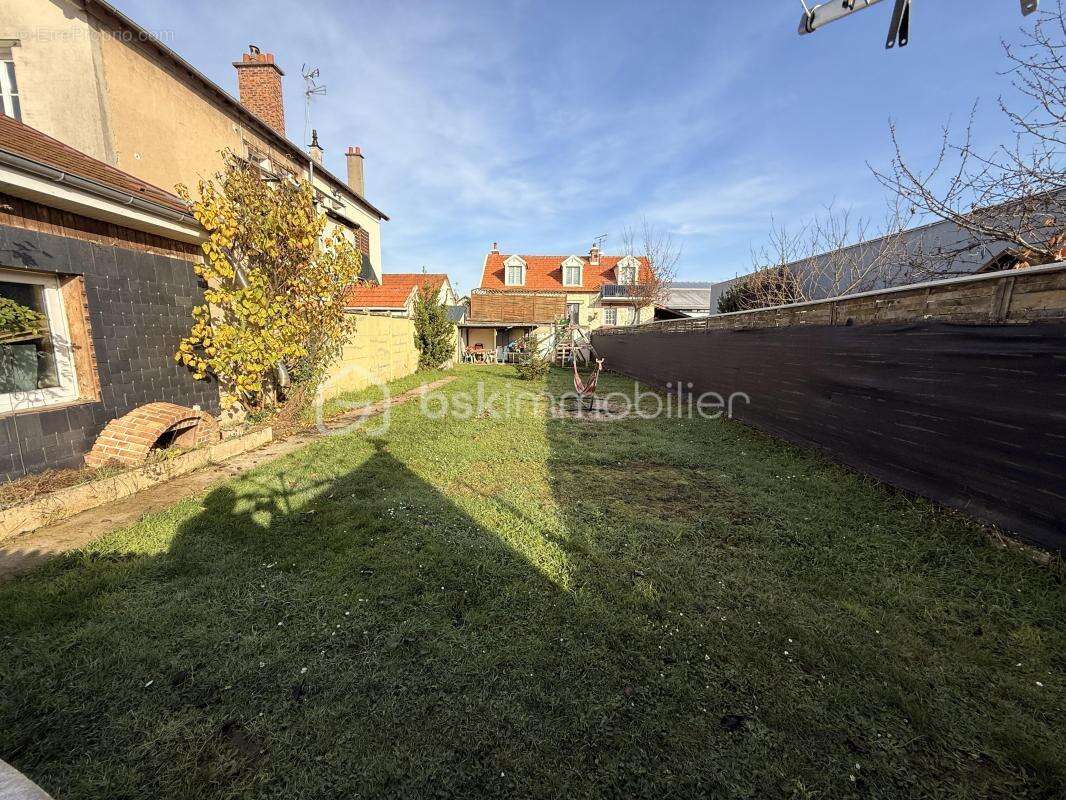 Maison à CHAMPAGNE-SUR-SEINE