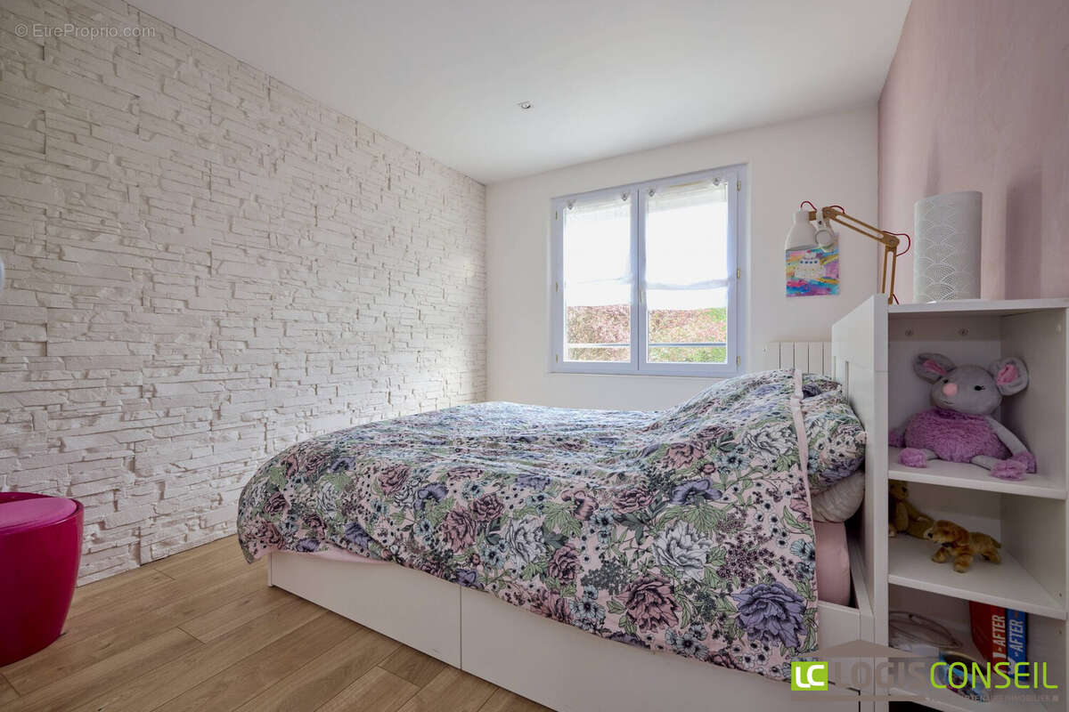 Chambre 2 - Maison à BOURG-LA-REINE