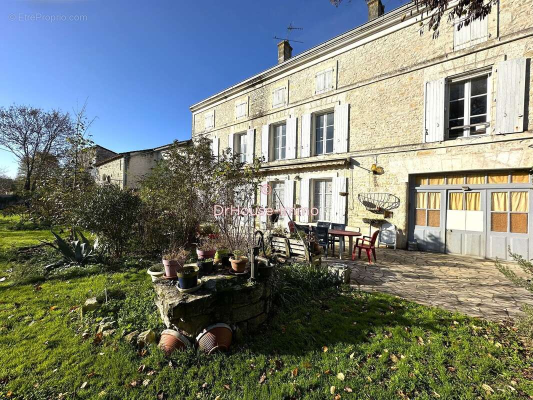Maison à MANSLE
