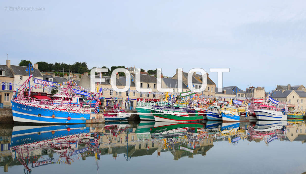 Maison à PORT-EN-BESSIN-HUPPAIN