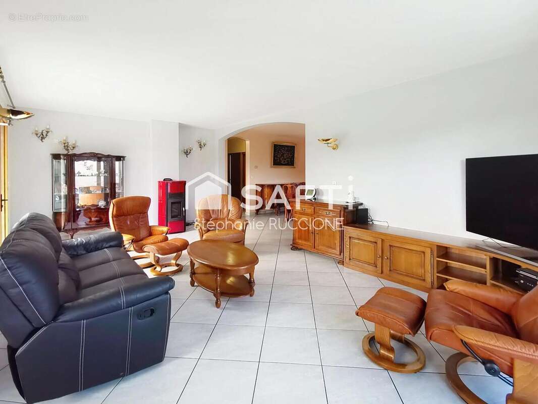 Photo 2 - Maison à LES ABRETS