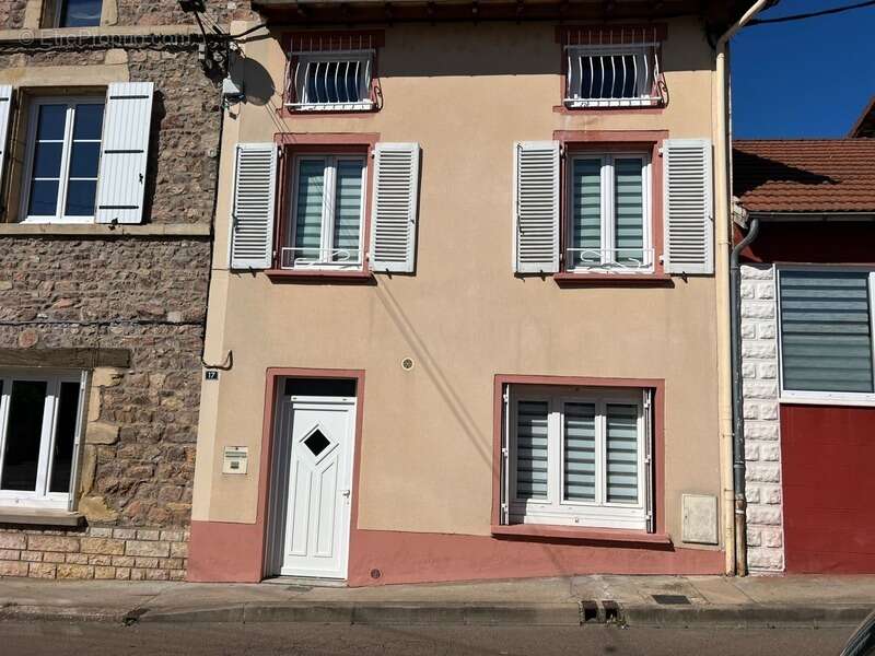 Maison à CHAUFFAILLES