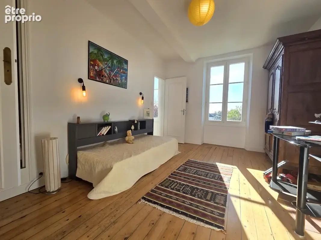 Maison familiale avec dépendance et jardin à Bayeux - photo 11