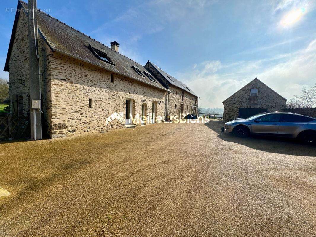 Maison à ARGENTRE