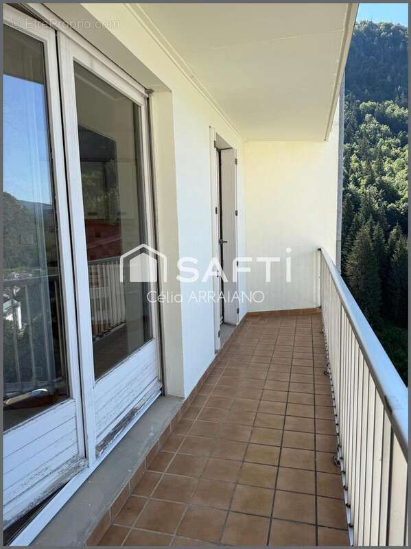 Appartement 68 m² à La Mouille  - photo 4