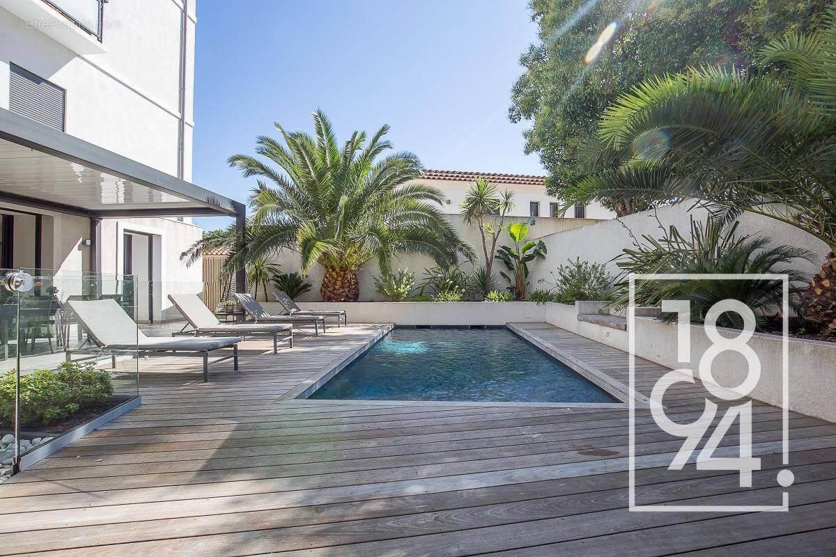 Appartement à MARSEILLE-9E