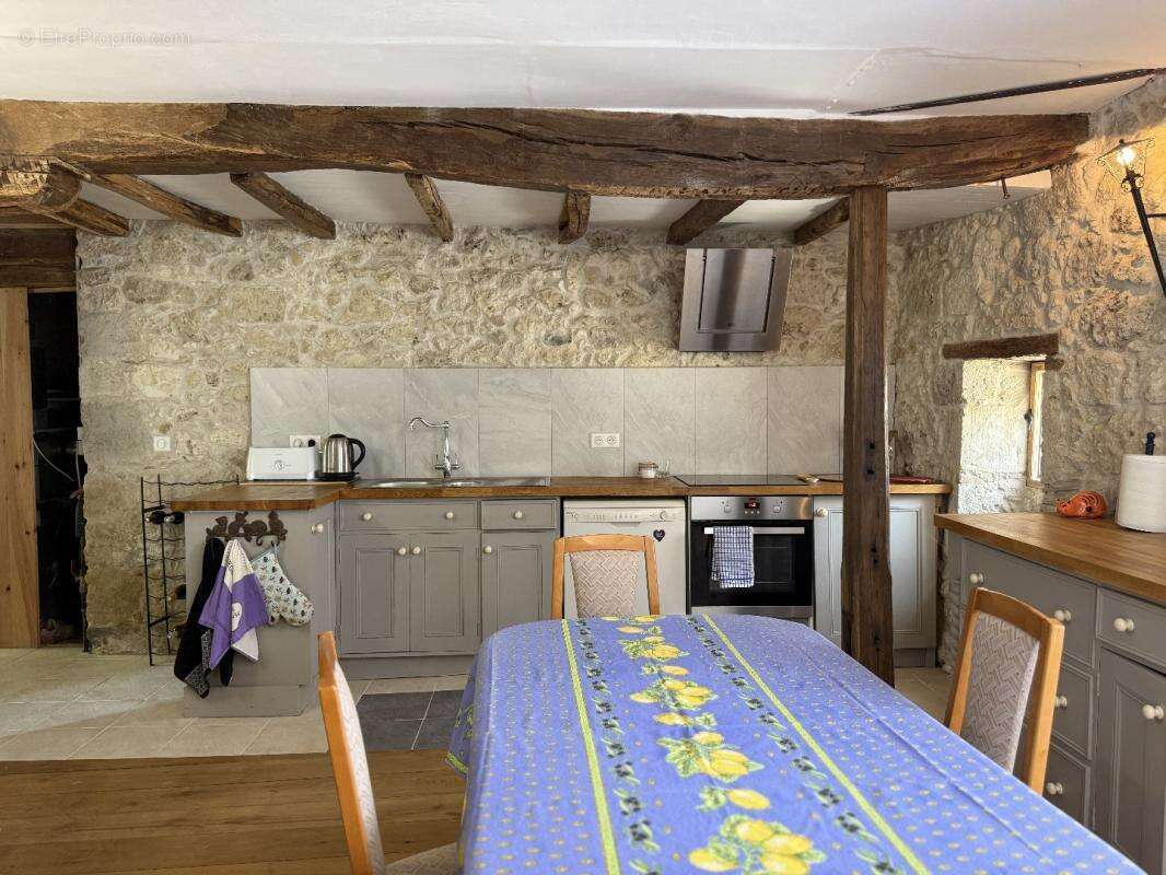 Maison à LA ROMIEU