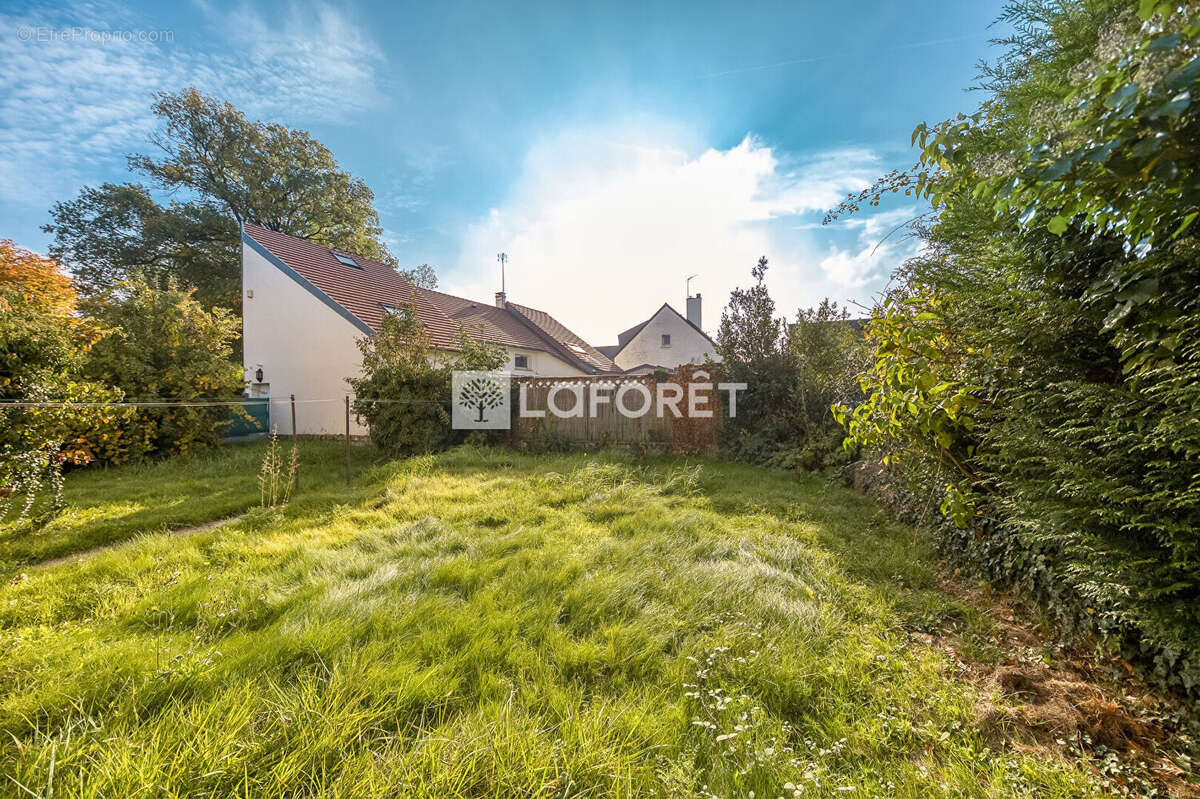 Maison à PONTAULT-COMBAULT