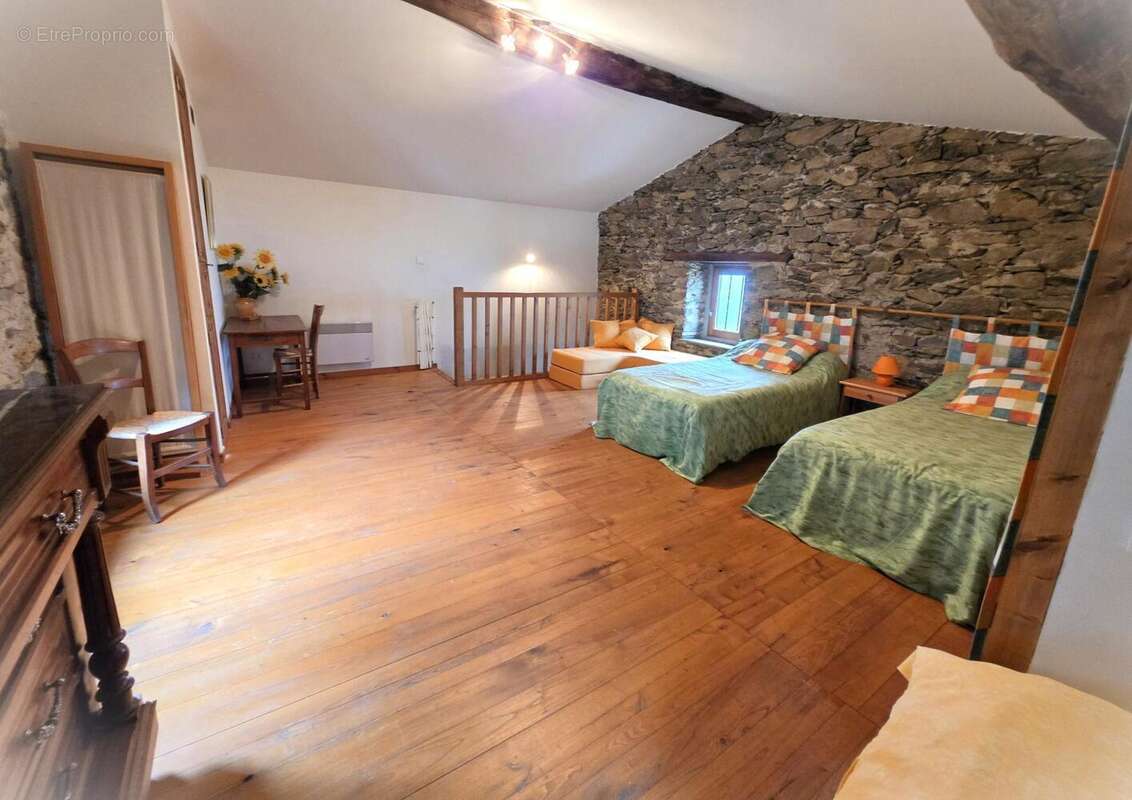 Maison 146 m² à Serres-Sur-Arget  - photo 7